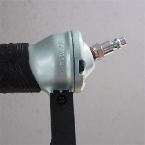 CLOUEUR DE FINITION PNEUMATIQUE À BANDES 2’’ MÉTABO HPT – NT50AE2M