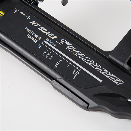 CLOUEUR DE FINITION PNEUMATIQUE À BANDES 2’’ MÉTABO HPT – NT50AE2M